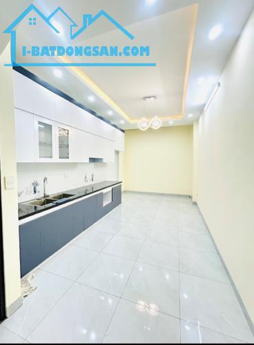 NHÀ MỚI KÍNH KOONG - GẦN PHỐ - FULL CÔNG NĂNG - 6 PN KHÉP KÍN. - 2