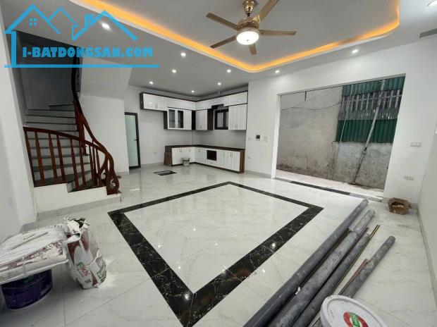 PHÚC LỢI – LÔ GÓC 2 THOÁNG – NHÀ MỚI 5 NGỦ RỘNG NHƯ KHÁCH SẠN – 6,2 TỶ! - 5