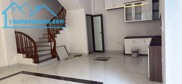 PHÚC LỢI – LÔ GÓC 2 THOÁNG – NHÀ MỚI 5 NGỦ RỘNG NHƯ KHÁCH SẠN – 6,2 TỶ! - 4