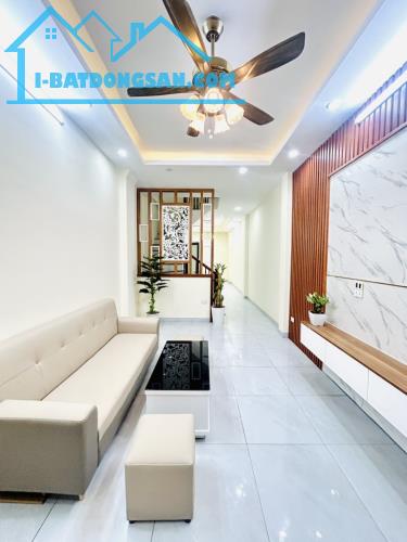 Bán nhà Lĩnh Nam 52 m5 Tầng 6 Ngủ nhỉnh 8 Tỷ. - 1