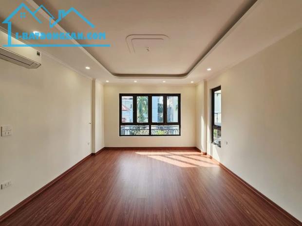 BÁN NHÀ HAI BÀ TRƯNG 30M2 - 6 TẦNG -MT 5.3M -GIÁ CHỈ HƠN 6 TỶ -DÒNG TIỀN 25TR/ THÁNG - 3