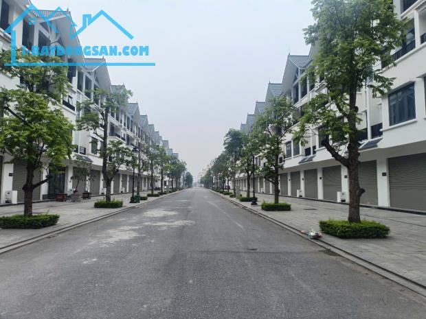 Bán gấp LK Hinode Royal Park 100m2-4T, vỉa hè rộng, vị trí đẹp, giá 16 tỷ - 2