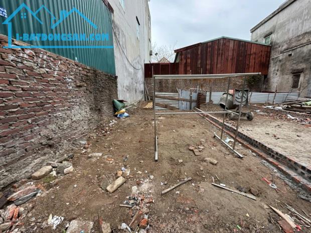 🏡💥 MỞ BÁN EM HOA HẬU TRỤC KINH DOANH BUÔN BÁN   🌈Dt : 55m  💸💰 Giá : 2tỷ xx 👉 Vị trí