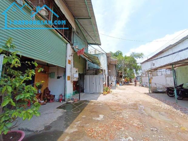 Kho Xưởng 150m2 N.5m D.30m Vuông A4, Sẵn Thu Nhập 15Tr, Hẻm Xe Tải Ra Vào Thoải Mái - 2
