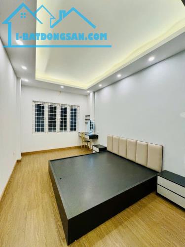 Bán Nhà Đẹp Kim Giang - Thanh Trì , Dt 35m x5T, Giá nhỉnh 6 tỷ , oto gần - 4