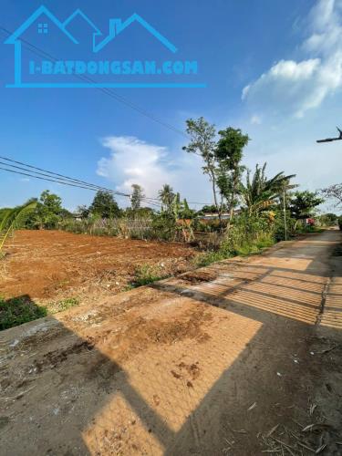 📣Bán #Đất 9x40m #1tỷ550tr Hẻm Y Wang ngay cạnh Bách Hoá Xanh gần Đại Học Tây Nguyên Buôn - 1