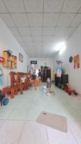 BÁN NHÀ CẤP 4 - PHƯỜNG ĐÔNG HÒA - ĐƯỜNG TRẦN HƯNG ĐẠO - TP DĨ AN - 168M2 - GIÁ 3.9 TỶ. - 4