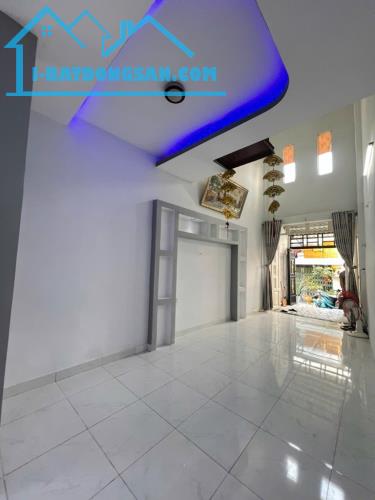 NHÀ BÁN 53m² Tên Lửa Bình Trị Đông – 2 TẦNG – NHÀ MỚI – 3.65 TỶ – BÌNH TÂN