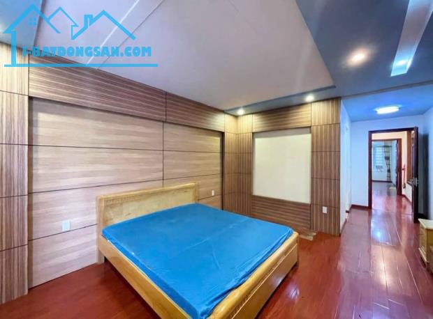 Bán nhà, Thư Trung 2, Văn Cao, Đằng Lâm, Hải An, Hải Phòng. 4 tầng, 90m2, 7,2 tỷ. Ngang 4, - 4