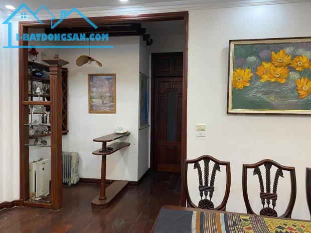 Bán nhà ngõ 37 Lê Thanh Nghị DT 60m2x5T full nội thất mặt tiền rộng