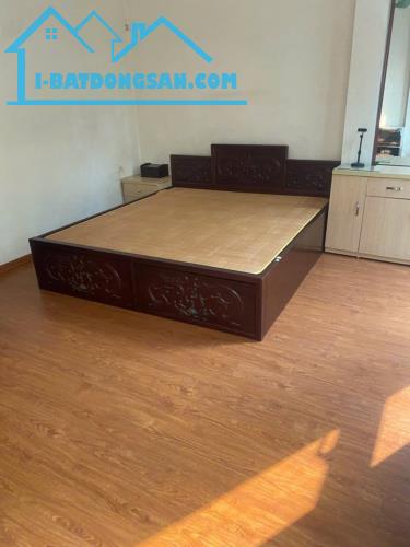 Cho thuê nhà Mặt ngõ ô tô KD Hồng Hà làm KD, VP, Spa 5 tầng x 50m2, 6 ngủ, vào ngay