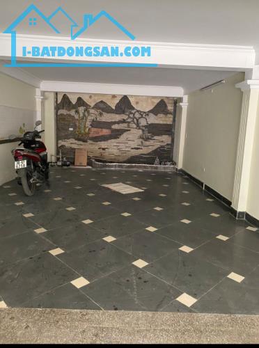 Bán Nhà Giải Phóng. Hoàng Mai. Ô Tô. Vỉa Hè. DT 63m2. MT 4,4m. 6 Tầng. Giá 13,9 Tỷ.