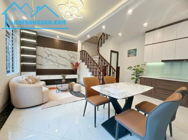 BÁN NHÀ MỚI VIỆT HƯNG LONG BIÊN, HÀ NỘI, LÔ GÓC, NỘI THẤT TIỀN TỶ, GIÁ CỰC MỀM - 5