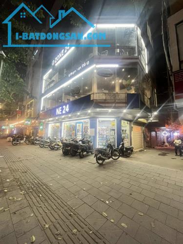 Mặt phố Huỳnh Thúc Kháng, ĐĐ, 3 mặt tiền, kinh doanh đa dạng, vỉa hè 5m, nhỉnh 50 tỷ - 90m - 5