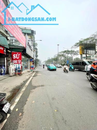 Mặt phố Huỳnh Thúc Kháng, ĐĐ, 3 mặt tiền, kinh doanh đa dạng, vỉa hè 5m, nhỉnh 50 tỷ - 90m - 4
