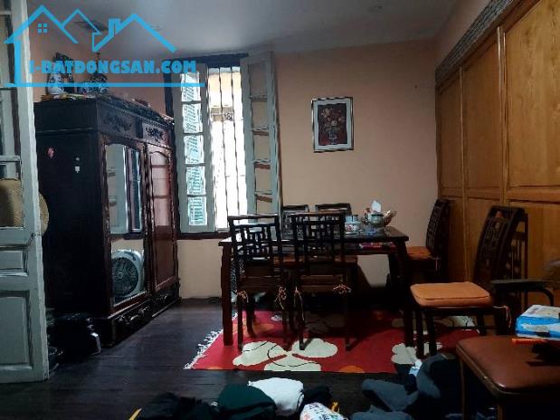 🔥 BÁN NHÀ ĐỘI CẤN DƯỚI 6 TỶ LÔ GÓC VÀI BƯỚC RA PHỐ 🔥 - 1