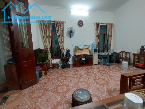 🔥 BÁN NHÀ ĐỘI CẤN DƯỚI 6 TỶ LÔ GÓC VÀI BƯỚC RA PHỐ 🔥 - 3