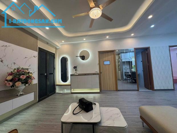 Cần bán căn hộ góc 80m 2 mặt thoáng, nhà mới làm lại nội thất tại KDT Thanh Hà Cienco 5 - 2