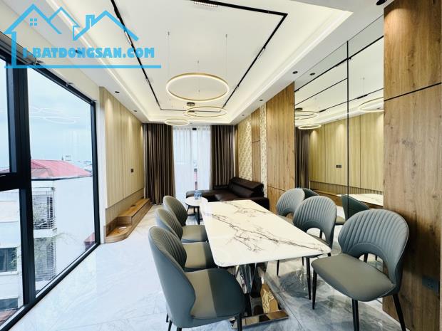Siêu phẩm 8 tầng phố Vũ Xuân Thiều, thang máy, full nội thất, ô tô tránh 60m, nhỉnh 13 tỷ