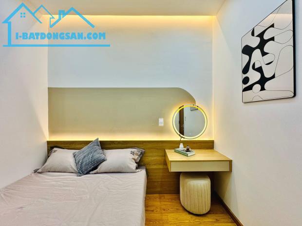 Bán Nhà Bùi Đình Túy 30m2 Xe Hơi cách vài căn Nhỉnh 5 Tỉ