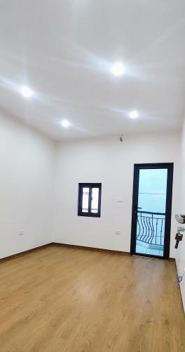 NHÀ ĐẸP HOÀNG HOA THÁM BA ĐÌNH 35m 5T Mt 3.5m GIÁ 7.7 NGÕ THÔNG 2 THOÁNG KINH DOANH. - 1