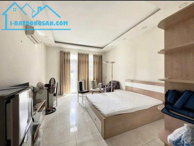 Nhà 3 tầng 55m2, 3 PN, sân thượng, đường Trần Thị Điệu, Phước Long B - 1
