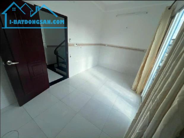 Khu Bắc Hải gần CV Lê Thị Riêng 1 căn ra mặt tiền - ngang 4,5m ô tô đỗ cửa Chỉ hơn 4T - 1