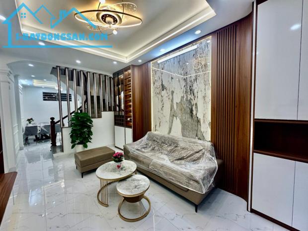 Nhà Đẹp Kim Giang - Ô Tô Đậu Cạnh Nhà, Thiết Kế Hiện Đại - 5 Tầng Mới Kong - 4