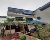 Bán nhà cạnh sân bóng Đông Mỹ, Thanh Trì diện tích 50m2, 3 tầng