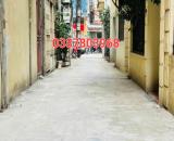 Nhà phân lô - Ô tô vào - Ô chờ thang máy - Hoàng Quốc Việt DT 87 m2 x 3 T, Giá 38.5 tỷ
