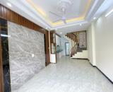⭐️Siêu phẩm nhà Nguyễn Khoái 5 tầng 33m2 giá bán 4,4tỷ