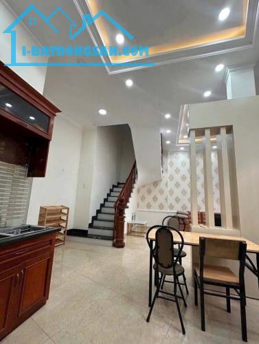 Bán nhà 50m2, 3 tầng, 4PN, 3WC, Trường Thọ, Thủ Đức - 6.8 tỷ - 1