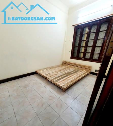 Cho thuê nhà làm CHDV, homestay, VP ở Đội Cấn, Ba Đình 112m, 3PN2VS giá 15tr - 1