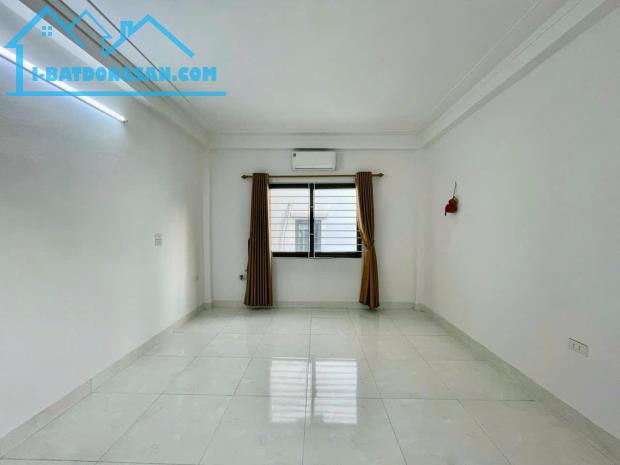 Chính chủ bán gấp Vạn Phúc, Hà Đông ô tô đỗ gần 30m, 5 tầng kinh doanh, dòng tiền hơn 12 t - 1