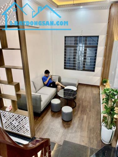 Bán nhà đẹp ngõ 298 Ngọc Hồi, gần phố, 48m, 4 tầng, 3 thoáng, giá rẻ hơn 5 tỷ rưỡi