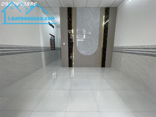 NHÀ MẶT TIỀN LÂM THỊ HỐ QUẬN 12 – CÓ HẺM HÔNG ĐẬU XE HƠI – GIÁ CHỈ HƠN 4 TỶ - 1