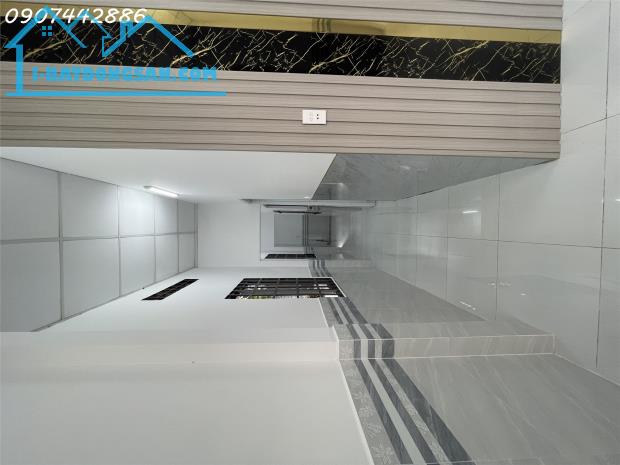 NHÀ MẶT TIỀN LÂM THỊ HỐ QUẬN 12 – CÓ HẺM HÔNG ĐẬU XE HƠI – GIÁ CHỈ HƠN 4 TỶ - 2