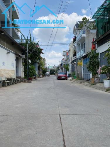 Lô đất đường 102 tăng nhơn phú A, Diện tích 83m đường thông