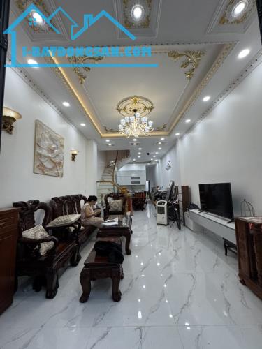 nhà mới dọn vào ở ngay view công viên đường bê tông xe tải thông ngay chợ bình trị gần eao - 1