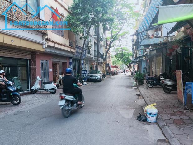 CẦN BÁN NHÀ 521 /61 trương định hoàng mai