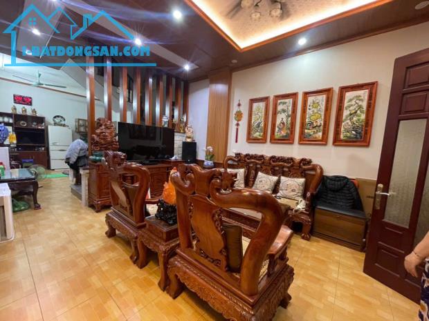 LÔ GÓC 55M 10 TỶ - DÂN XÂY, ĐẸP, CHẮC, VƯỢNG KHÍ - TRƯỚC NHÀ RỘNG - 20M RA MẶT PHỐ - 1