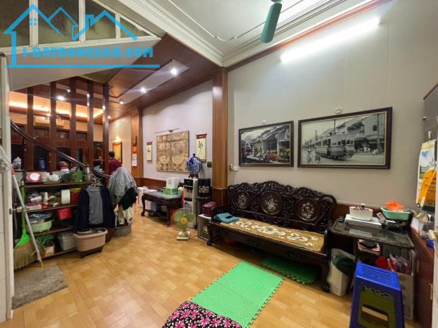 LÔ GÓC 55M 10 TỶ - DÂN XÂY, ĐẸP, CHẮC, VƯỢNG KHÍ - TRƯỚC NHÀ RỘNG - 20M RA MẶT PHỐ - 2