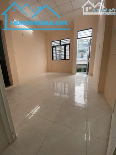 nhà 4 tâng diện tích 30m2 ( 3.2m x 9.4m ) 4 PN đường Hậu Giang P11 Q6 - 2