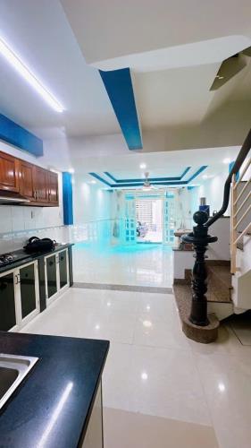 Nhà hẻm xe hơi thông- ngang 4m - nở hậu - Giá 6,3 tỷ - 1