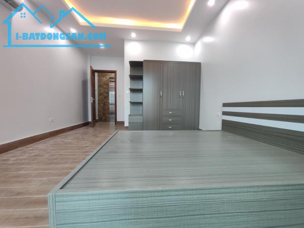 43m2 OTO ĐỔ CỬA NHÀ MỚI XÂY GIẢM GIÁ TỤT QUẦN KHU KHÂM THIÊN - 2