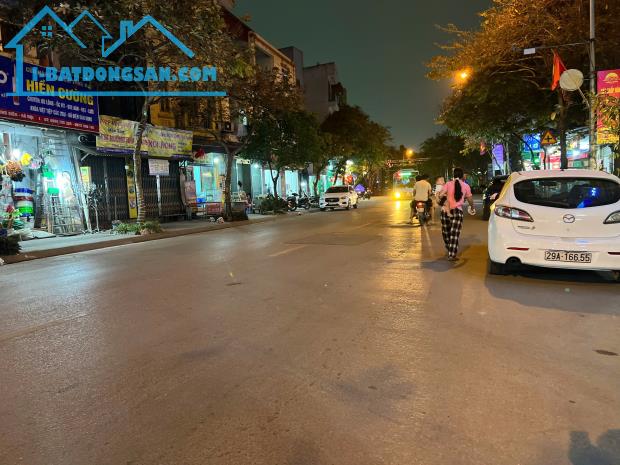 PHONG CÁCH THƯỢNG LƯU, NHÀ VIỆT HƯNG 100M, 5T, MT6M, NỞ HẬU, THANG MÁY, GARA,NỘI THẤT NHẬP - 5
