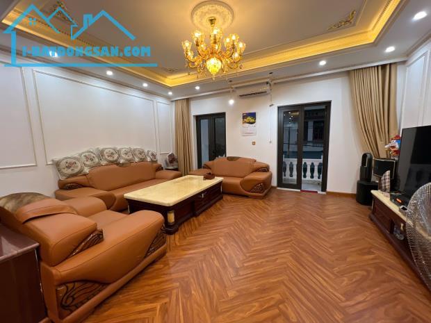 PHONG CÁCH THƯỢNG LƯU, NHÀ VIỆT HƯNG 100M, 5T, MT6M, NỞ HẬU, THANG MÁY, GARA,NỘI THẤT NHẬP - 3