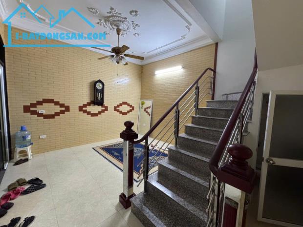 KHƯƠNG ĐÌNH GIẢM THÊM 200 TRIỆU. CHỦ CẦN BÁN GẤP, NHÀ GẦN PHỐ - NHÀ ĐẸP - 2 THOÁNG - 5 - 2