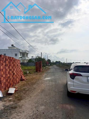 Bán gấp Biệt Thự Vườn Cách Biển 500M Giá chỉ 3ty100 - 4