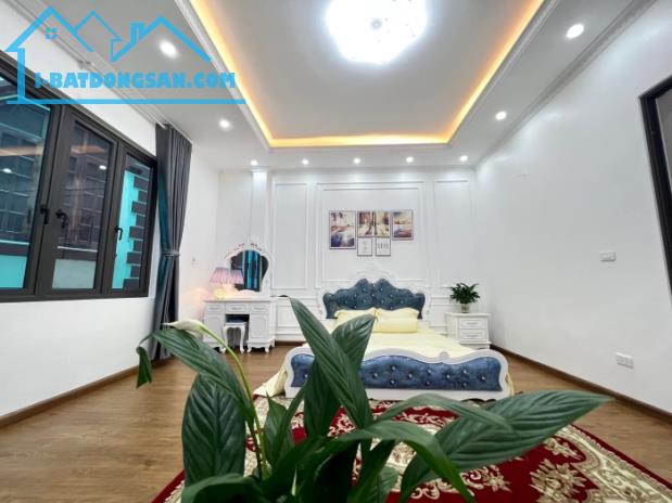 BÁN NHÀ PHỐ NGUYÊN HỒNG, MT RỘNG, Ô TÔ VÒNG QUANH, KINH DOANH ĐỈNH - 1